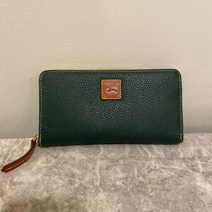 Dooney & Bourke Forest Green Leather Wallet
